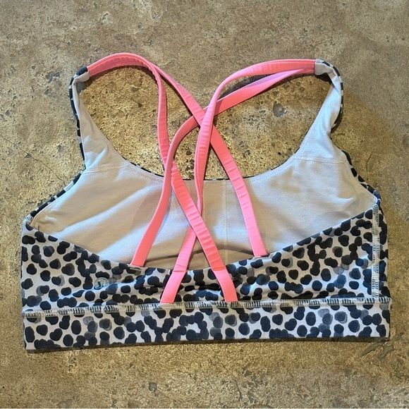 LULULEMON Patterned Athletic Sports Bra Size 6 - Picture 3 of 5
